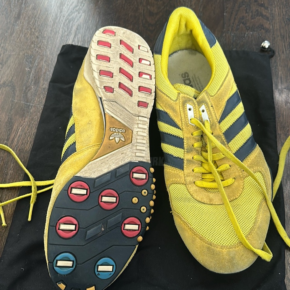Adidas Worn sneakers!